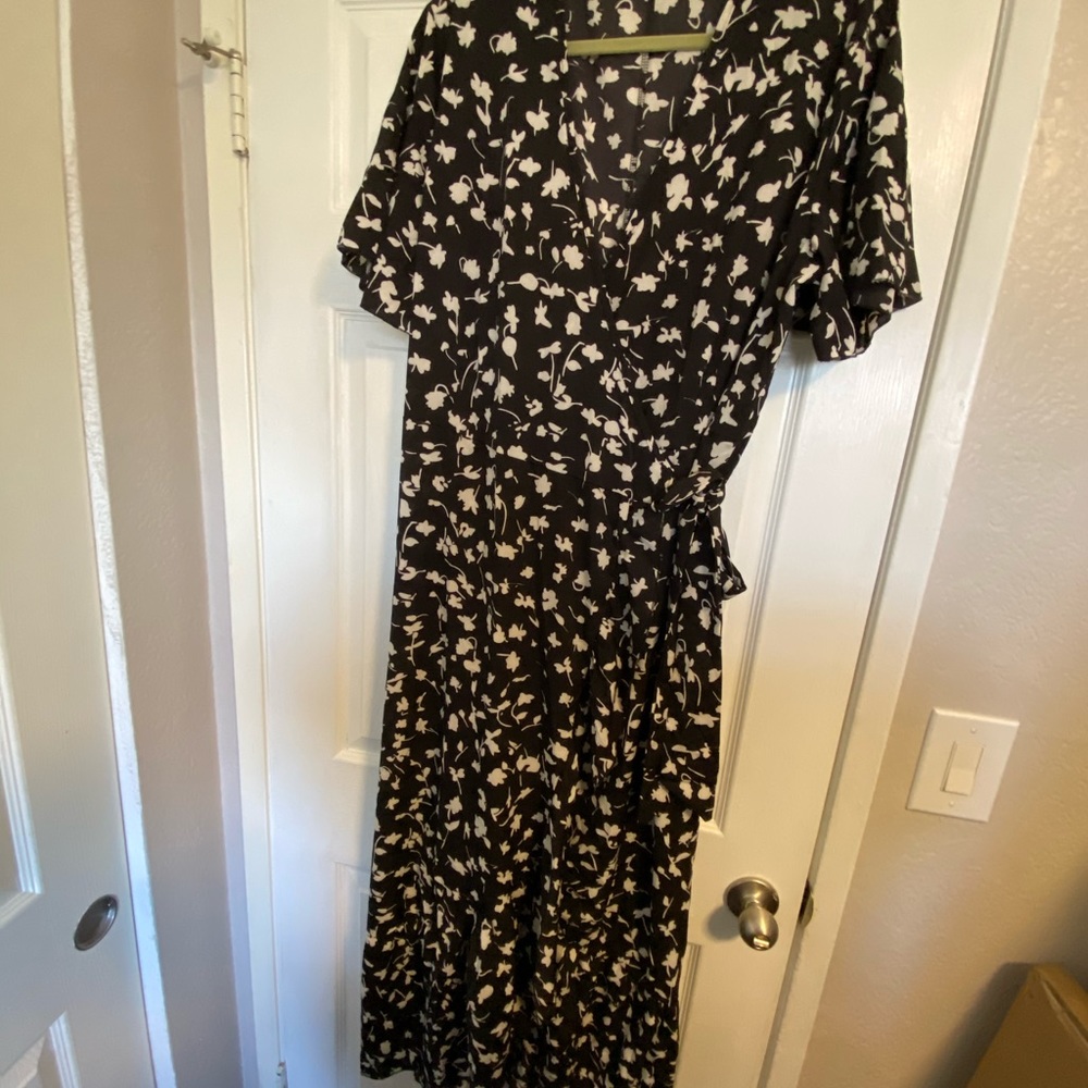 Floral wrap dress *Never worn*
